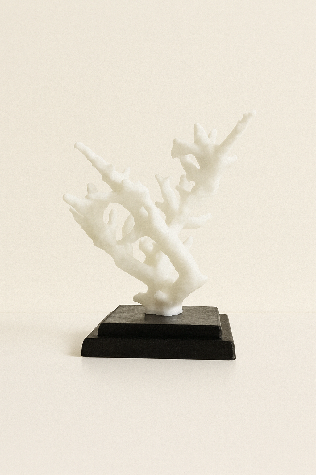 Mercan Şeklinde Dekoratif Heykel – Kırık Beyaz Zarif Obje | Mugu Conc